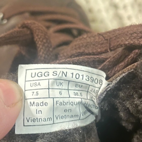 UGG Croft luxe quilt brown boots Size 7.5 - Picture 6 of 8